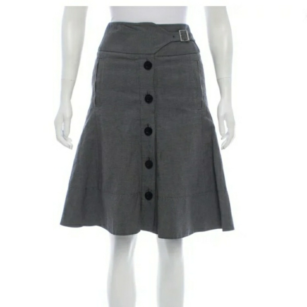 Karen Millen • Stunning Gray Knee-Length Skirt